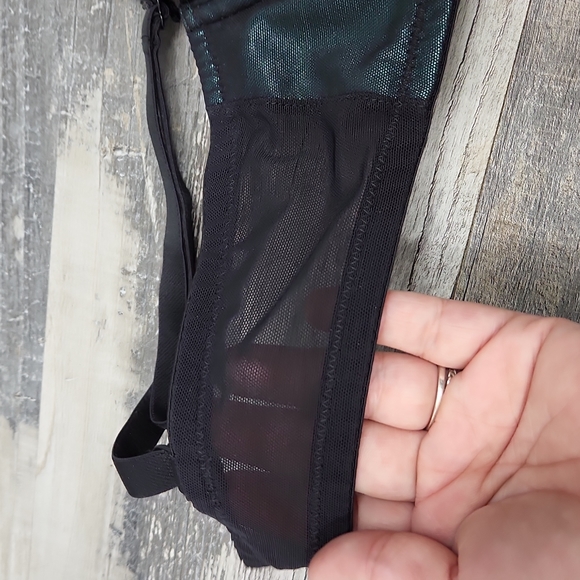 Frederick's Lacey Mesh Bra - Picture 10 of 12